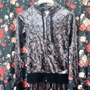 Fashion Nova Snakeskin Zip Hoodie & Joggers Set GUC